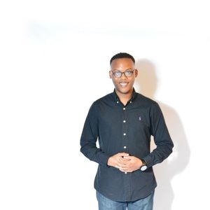 Meet your Posher, Aron